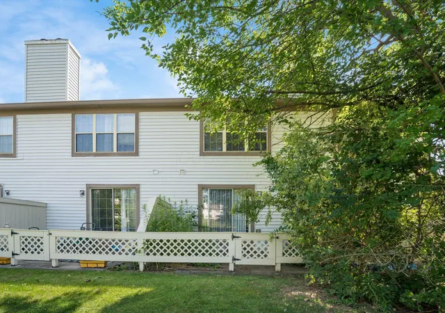 Photo 7 of Condo for sale at 5971 Shadow Lake Cir, Columbus, OH 43235 | MLS# 226025916 | Listing updated on 2026-07-28