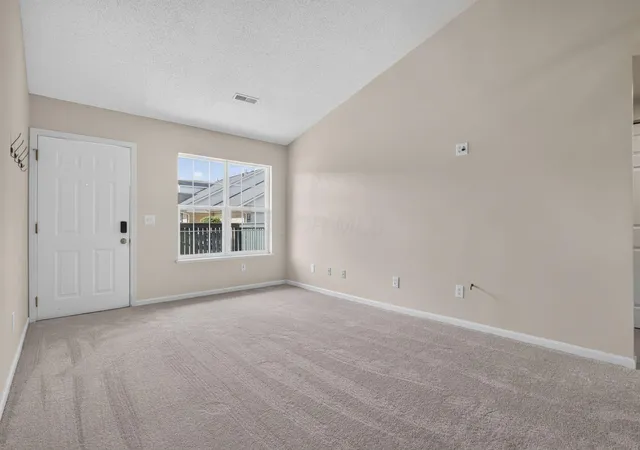 Photo 4 of Condo for sale at 997 Kingsbury Ct, Newark, OH 43055 | MLS# 226025921 | Listing updated on 2026-08-20