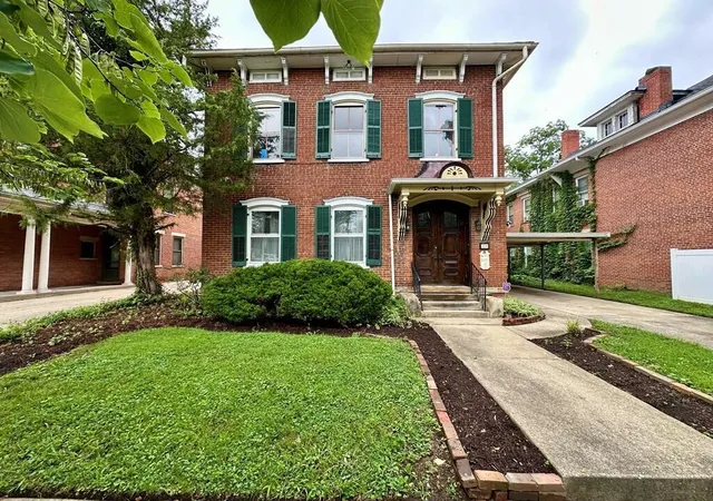 Homes for sale in Chillicothe, OH | 171 S Paint St, Chillicothe, OH 45601 | MLS# 226025926