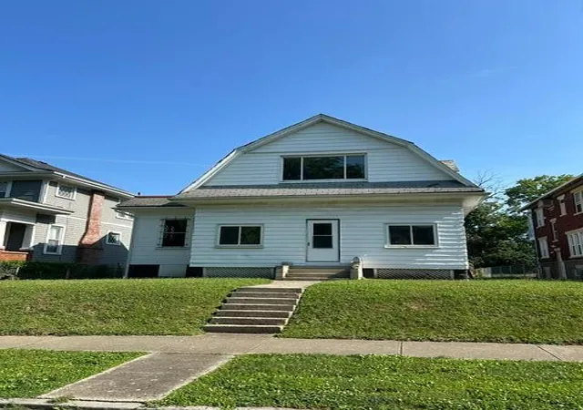 Photo 2 of Single family home for sale at 312 E 16th Avenue, Columbus, OH 43201 | MLS# 226026072 | Listing updated on 2026-09-08