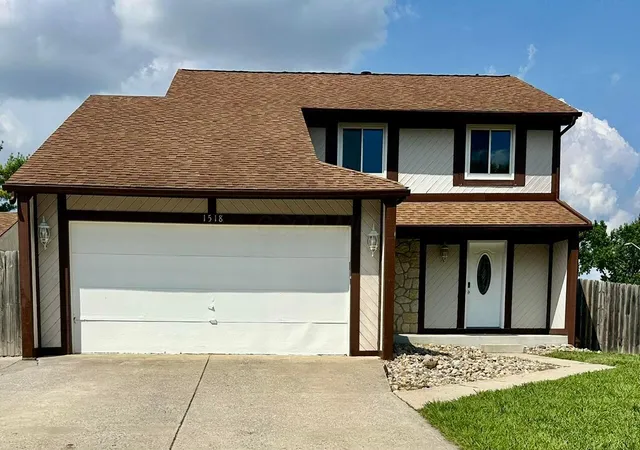 1st image of 1518 Ojibwas Ct, Grove City, OH 43123 | MLS# 226026116