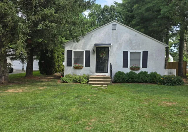 2nd image of 6028 Radekin Rd, Columbus, OH 43232 | MLS# 226025946