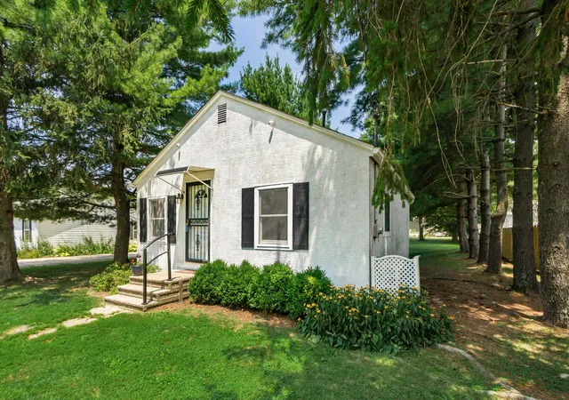 1st image of 6028 Radekin Rd, Columbus, OH 43232 | MLS# 226025946