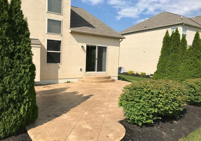 Photo 3 of Single family home for sale at 2178 Alum Xing Dr, Lewis Center, OH 43035 | MLS# 226025956 | Listing updated on 2026-07-28