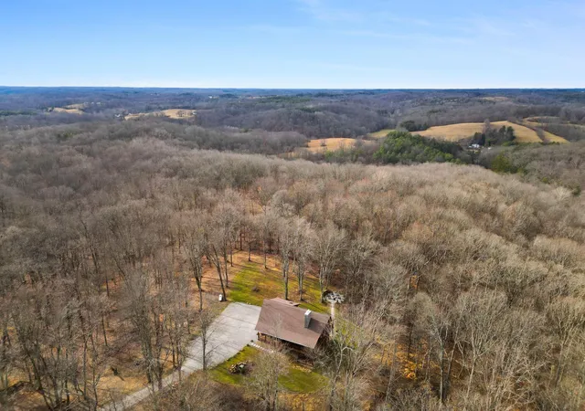 3rd image of 19245 Rauber Rd, Logan, OH 43138 | MLS# 226025972