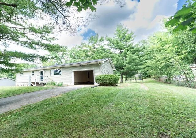 Homes for sale in Chillicothe, OH | 465 Vernon Dr, Chillicothe, OH 45601 | MLS# 226025971