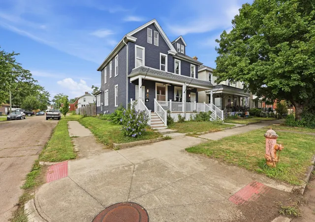 Listing Photo 4 - Condo for sale in building located at 62-64 E Welch Ave, Columbus, OH 43207
