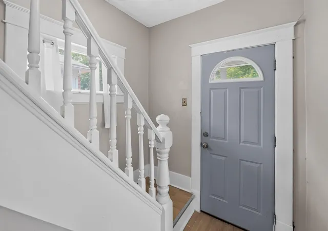 2nd image of 4 E Lamartine St, Mount Vernon, OH 43050 | MLS# 226025979