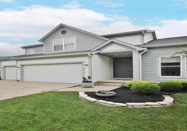 4th image of 386 Shelby Ave W, Powell, OH 43065 | MLS# 226025990