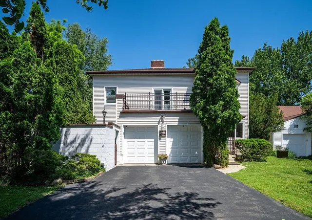 1st image of 4898 Sharon Ave, Columbus, OH 43214 | MLS# 226025989