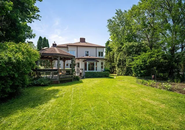 2nd image of 4898 Sharon Ave, Columbus, OH 43214 | MLS# 226025989