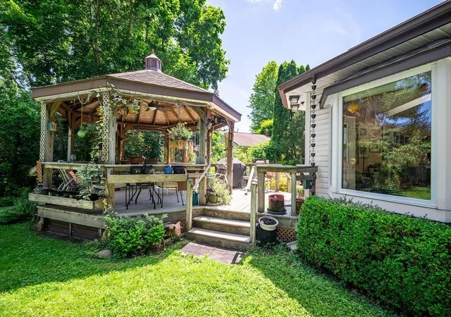 3rd image of 4898 Sharon Ave, Columbus, OH 43214 | MLS# 226025989