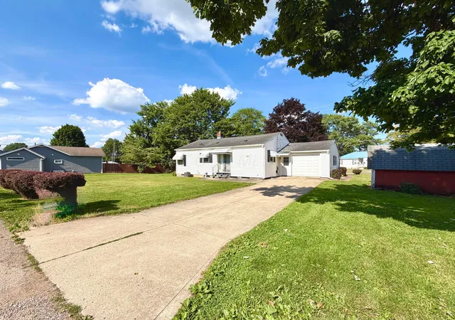 5th image of 805 Newark Rd, Mount Vernon, OH 43050 | MLS# 226026016