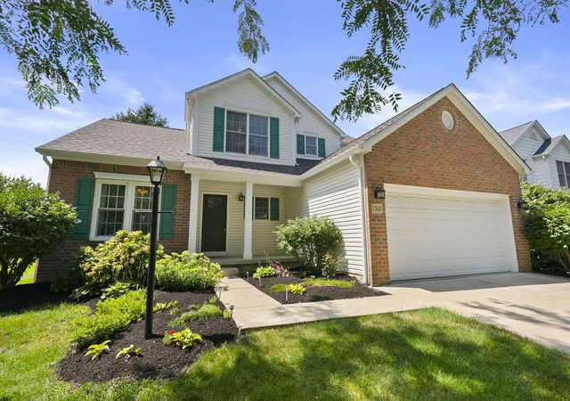 1st image of 7302 Summerfield Dr, Lewis Center, OH 43035 | MLS# 226029660