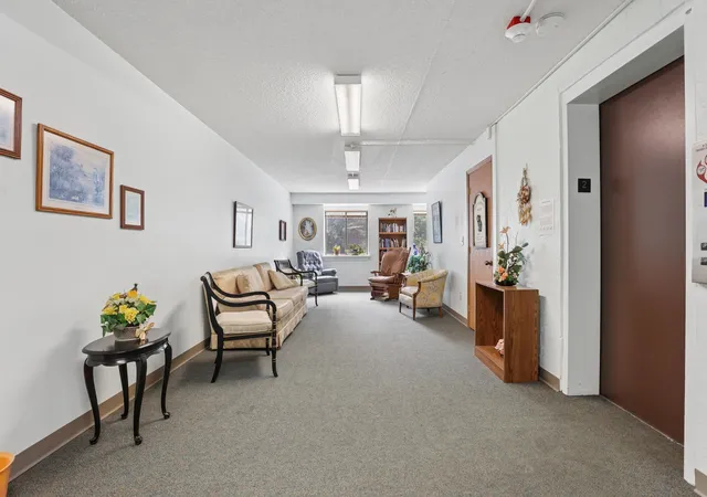 5th image of 4145 Karl Rd, Columbus, OH 43224