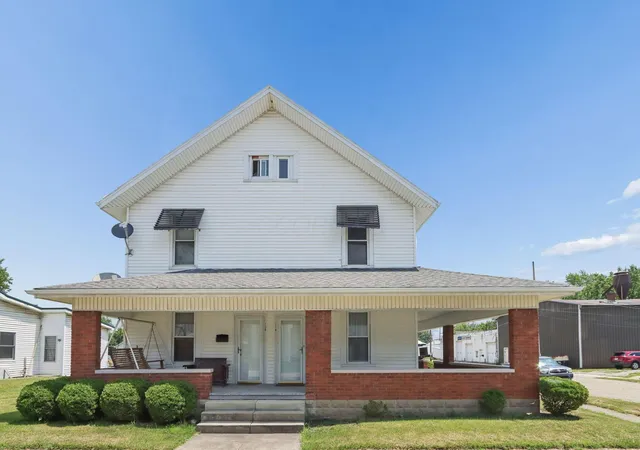 Homes for sale in Mount Sterling, OH | 128 N London St, Mount Sterling, OH 43143 | MLS# 226026237