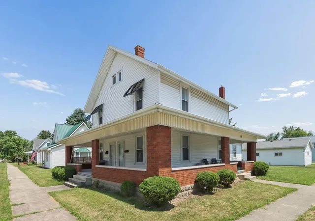 Homes for sale in Mount Sterling, OH | 128 N London St, Mount Sterling, OH 43143 | MLS# 226026237