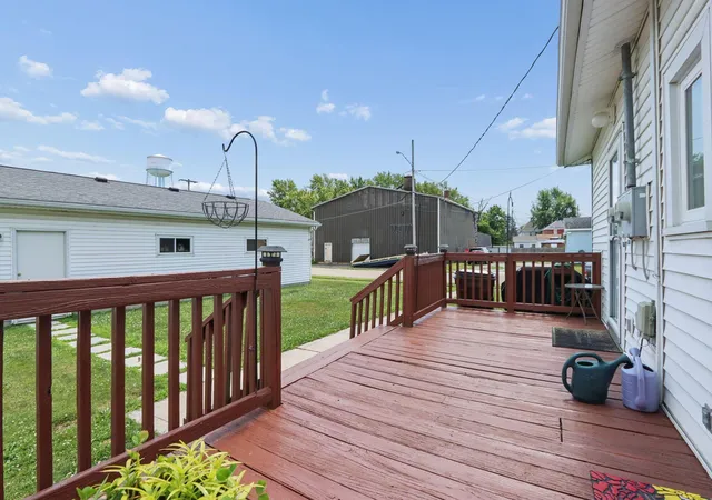 Homes for sale in Mount Sterling, OH | 128 N London St, Mount Sterling, OH 43143 | MLS# 226026237