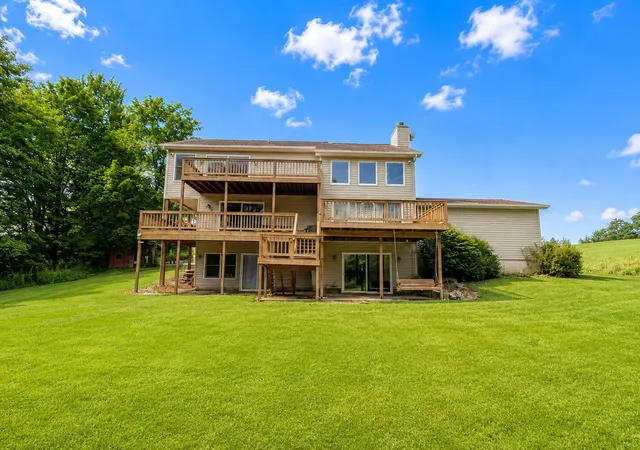 Photo 3 of Single family home for sale at 5230 Township Rd 98, Thornville, OH 43076 | MLS# 226026087 | Listing updated on 2026-10-07