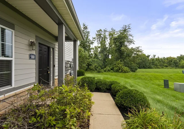 1st image of 580 Redwood Ln, Lewis Center, OH 43035 | MLS# 226031037