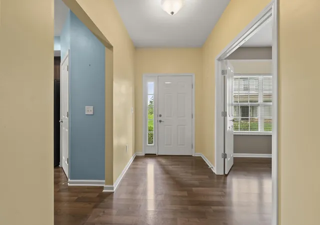 3rd image of 580 Redwood Ln, Lewis Center, OH 43035 | MLS# 226031037