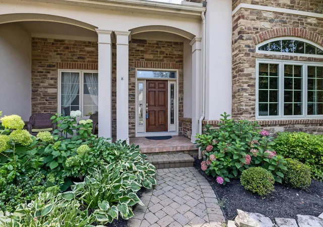 2nd image of 5502 Via Alvito Dr, Westerville, OH 43082 | MLS# 226030915