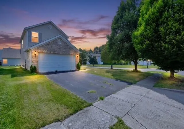 Photo 1 of Single family home for sale at 3667 Parker Knoll Ln, Columbus, OH 43219 | MLS# 226026221 | Listing updated on 2026-09-14