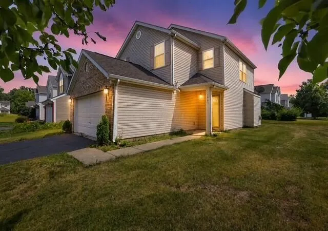 Photo 3 of Single family home for sale at 3667 Parker Knoll Ln, Columbus, OH 43219 | MLS# 226026221 | Listing updated on 2026-09-14