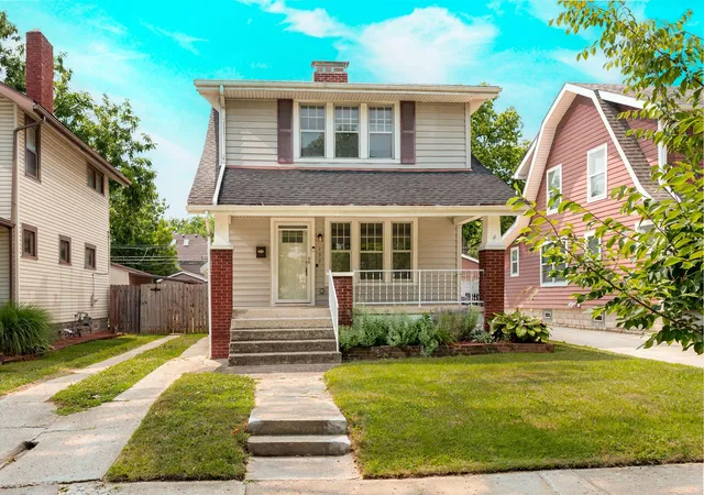 Photo 1 of Single family home for sale at 199 N Powell Ave, Columbus, OH 43204 | MLS# 226026315 | Listing updated on 2026-09-23