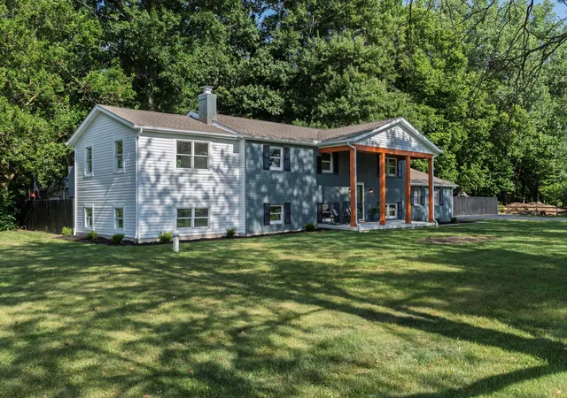 3rd image of 6110 Holiday Ln, Dublin, OH 43016 | MLS# 226027908