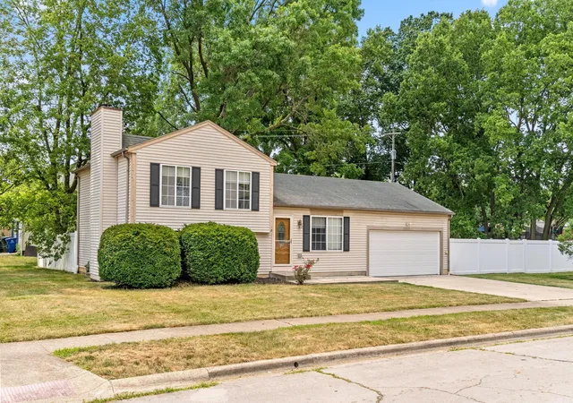 Photo 3 of Single family home for sale at 2533 Creekwillow Pl, Grove City, OH 43123 | MLS# 226026110 | Listing updated on 2026-09-21