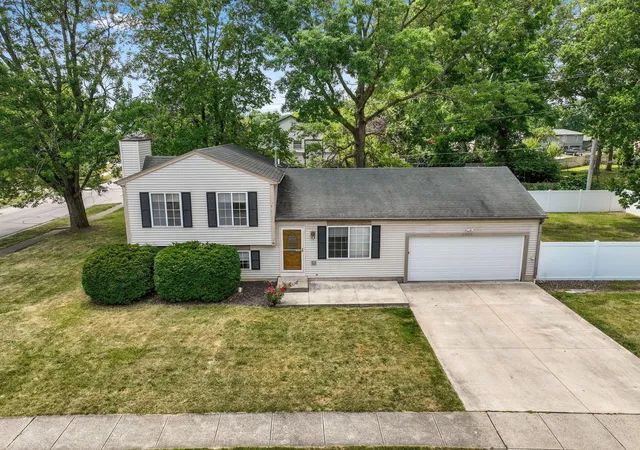 Photo 1 of Single family home for sale at 2533 Creekwillow Pl, Grove City, OH 43123 | MLS# 226026110 | Listing updated on 2026-09-30