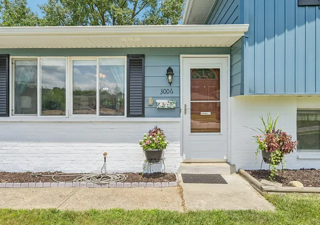 Photo 4 of Single family home for sale at 3006 Thomas Ave, Grove City, OH 43123 | MLS# 226026134 | Listing updated on 2026-07-29