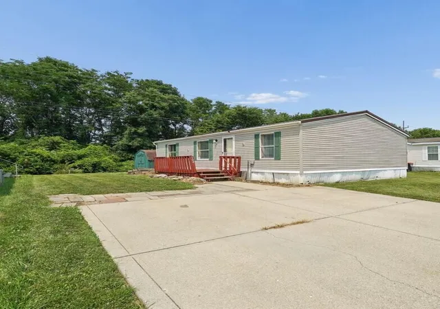 1st image of 1100 Thornwood Dr #102, Heath, OH 43056 | MLS# 226026373