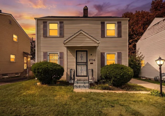 Photo 1 of Single family home for sale at 1736 E Frankfort St, Columbus, OH 43206 | MLS# 226026212 | Listing updated on 2026-09-10