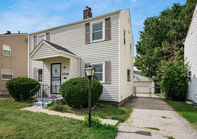 Homes for sale in Columbus, OH | 1736 E Frankfort St, Columbus, OH 43206 | MLS# 226026212