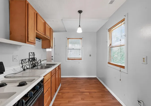 Photo 2 of Single family home for sale at 2405 Lindale Rd, Columbus, OH 43224 | MLS# 226027336 | Listing updated on 2026-09-16