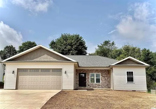 Single family home for sale at 867 Fairway Dr, Howard, OH 43028 | MLS# 226030919