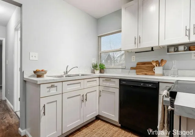 4th image of 486 S Huron Ave, Columbus, OH 43204 | MLS# 226026182