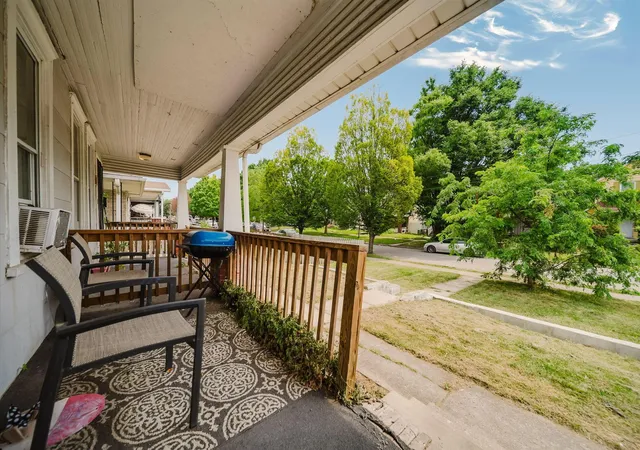 3rd image of 456 E Hinman Ave, Columbus, OH 43207
