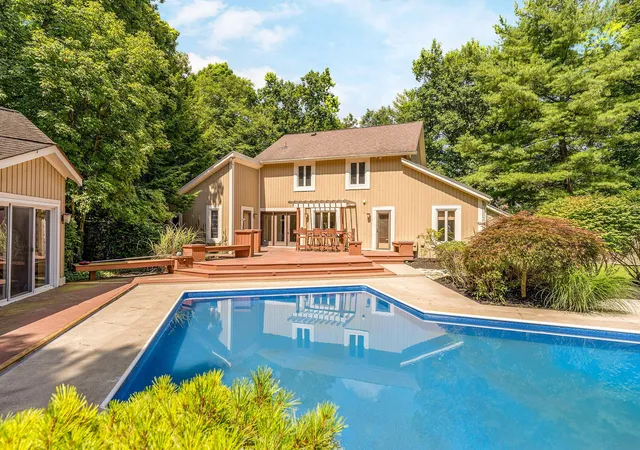 1st image of 7319 Bridlespur Ln, Delaware, OH 43015 | MLS# 226027941