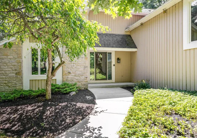 Photo 3 of Single family home for sale at 7319 Bridlespur Ln, Delaware, OH 43015 | MLS# 226027941 | Listing updated on 2026-10-05