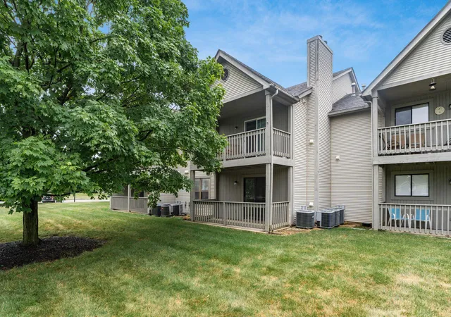 Photo 4 of Condo for sale at 5330 B Stonemeadow Ave, Columbus, OH 43220 | MLS# 226026995 | Listing updated on 2026-07-28