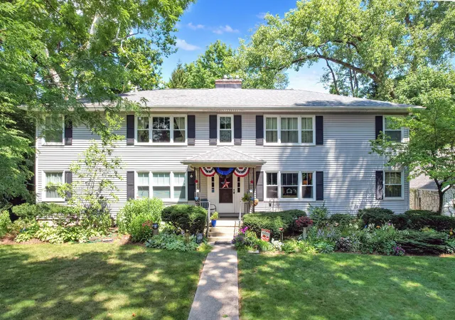 1st image of 60 University St, Westerville, OH 43081 | MLS# 226027354