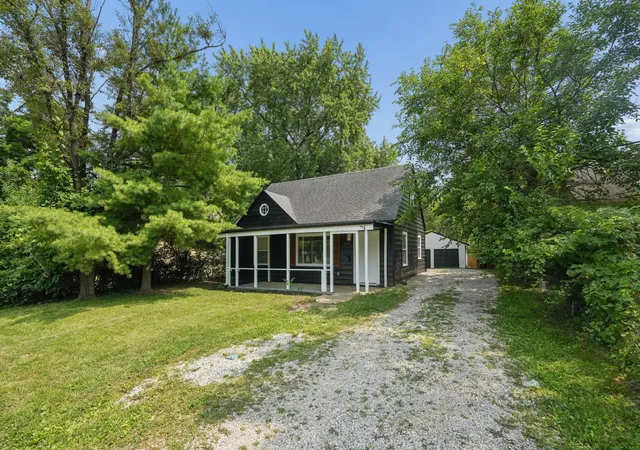 Photo 3 of Single family home for sale at 2411 Lindale Rd, Columbus, OH 43224 | MLS# 226026288 | Listing updated on 2026-07-29