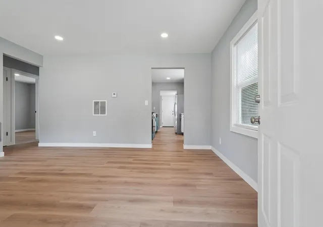 Photo 3 of Single family home for sale at 2411 Lindale Rd, Columbus, OH 43224 | MLS# 226026288 | Listing updated on 2026-07-29
