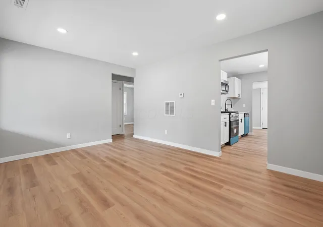 Photo 4 of Single family home for sale at 2411 Lindale Rd, Columbus, OH 43224 | MLS# 226026288 | Listing updated on 2026-07-29