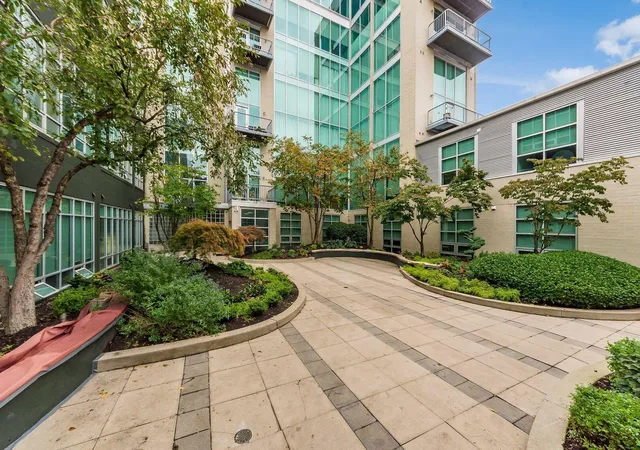 4th image of 60 E Spring St #121, Columbus, OH 43215 | MLS# 226026627