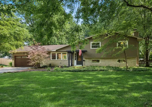 1st image of 3671 Skyline Dr, Columbus, OH 43235 | MLS# 226026616