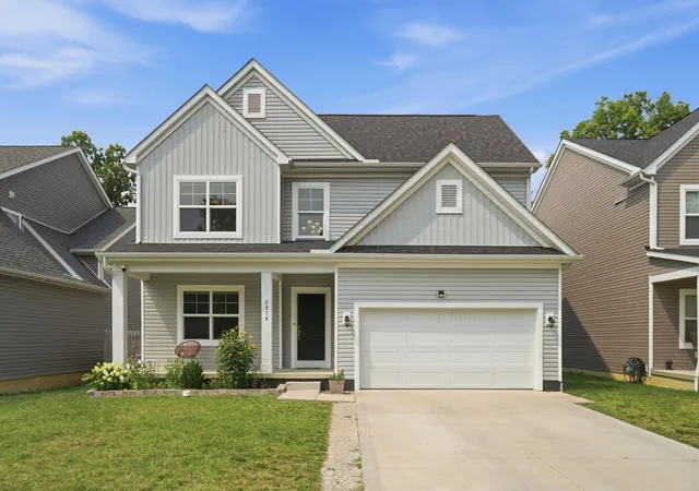 Photo 3 of Single family home for sale at 3816 Emmons Ave, Columbus, OH 43219 | MLS# 226026319 | Listing updated on 2026-09-15